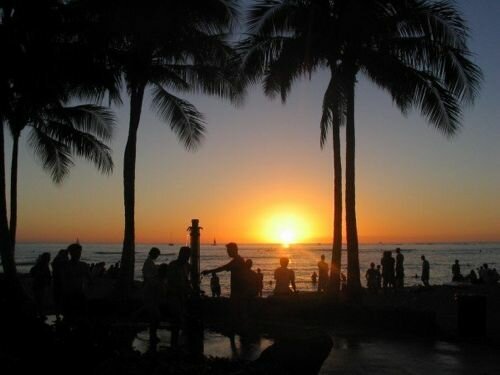 Hawaii, USA - Waikiki Beach at sunset - Hawaii car hire