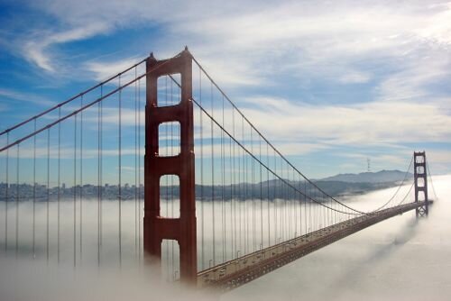 /San Francisco, USA - Golden Gate Bridge and the fog - California car hire