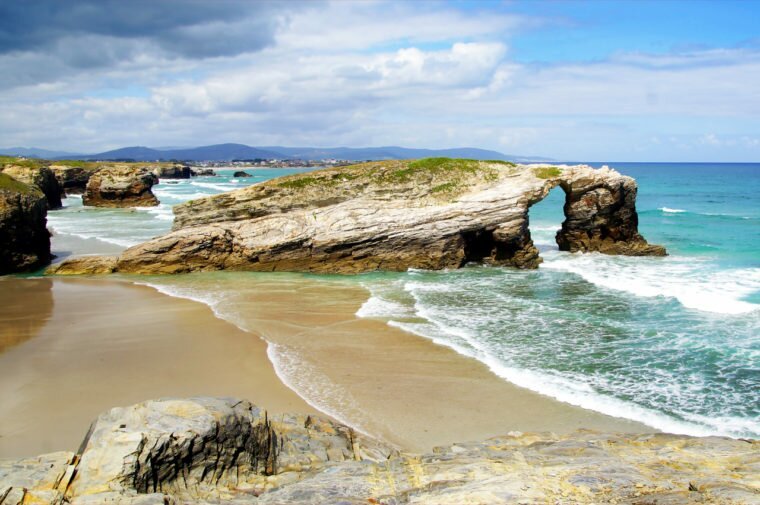 The Cathedrals beach in Ribadeo, Galicia is easy to reach with an Asturias Airport car hire.